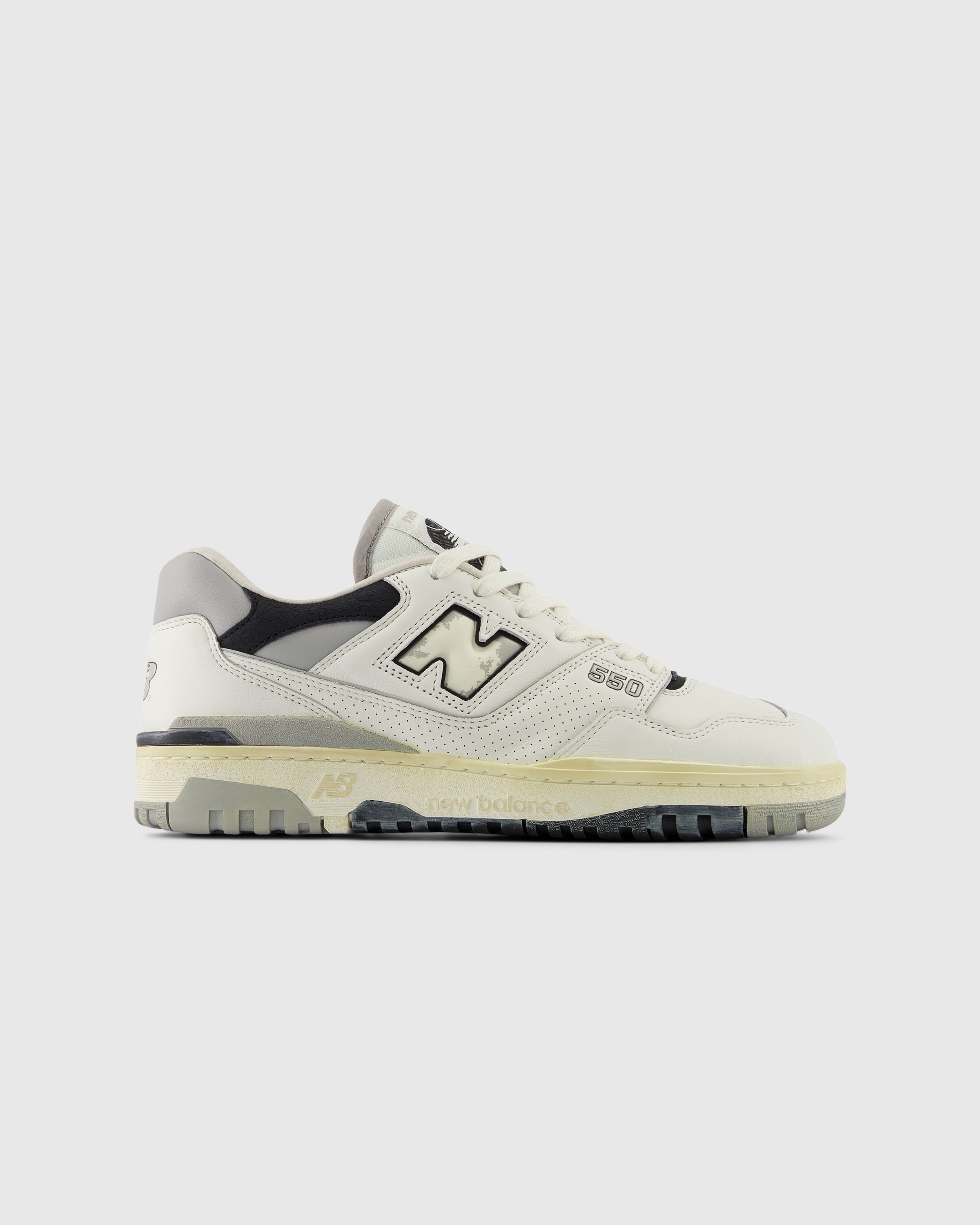 New balance shop sneakers beige